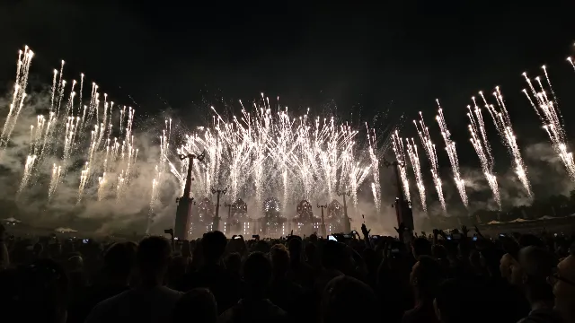 a festival moment